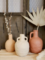 Load image into Gallery viewer, NEUTRAL CERAMIC VASE WITH TWO HANDLE
