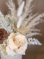 Load image into Gallery viewer, &quot;THANK YOU&quot; FLOWER ARRANGEMENT
