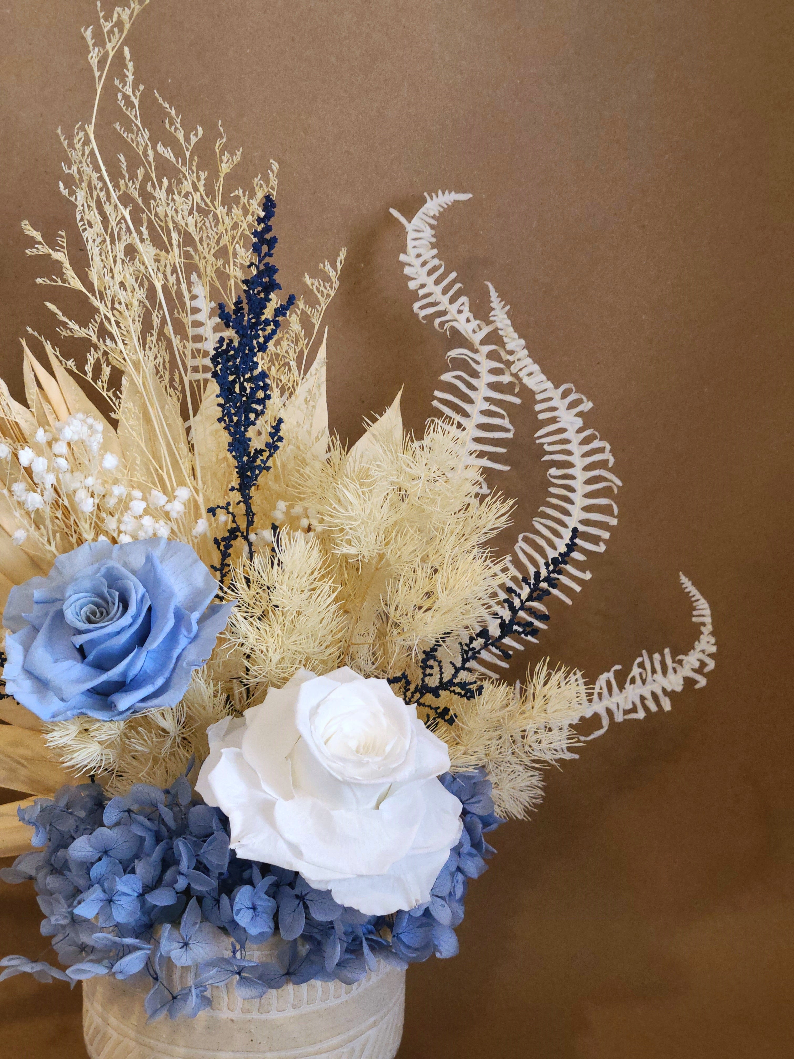 "BLOOMING BLUE" FLOWER ARRANGEMENT