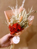 Load image into Gallery viewer, NEW DRIED FLOWER BOUQUET
