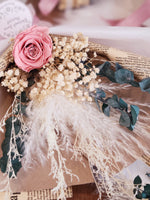 Load image into Gallery viewer, Preserved Rose &amp; Dried Flower Bouquet
