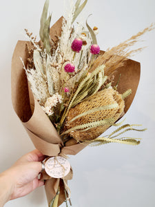 DRIED FLOWES & NATURAL BANSKIA BOUQUET STYLE No.02