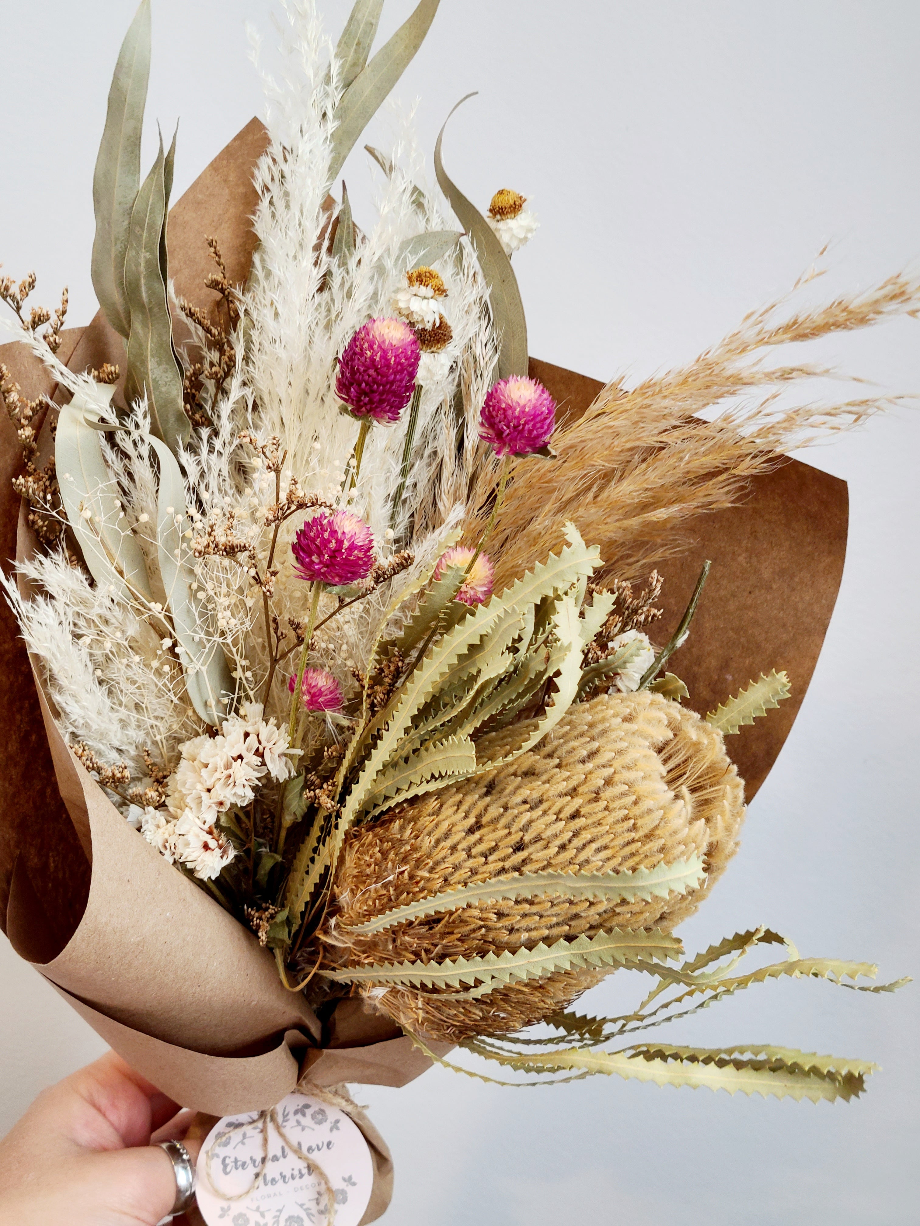 DRIED FLOWES & NATURAL BANSKIA BOUQUET STYLE No.02