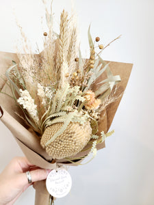 DRIED FLOWES & NATURAL BANSKIA BOUQUET STYLE No.03