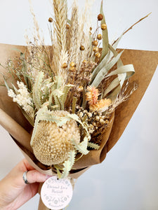 DRIED FLOWES & NATURAL BANSKIA BOUQUET STYLE No.03