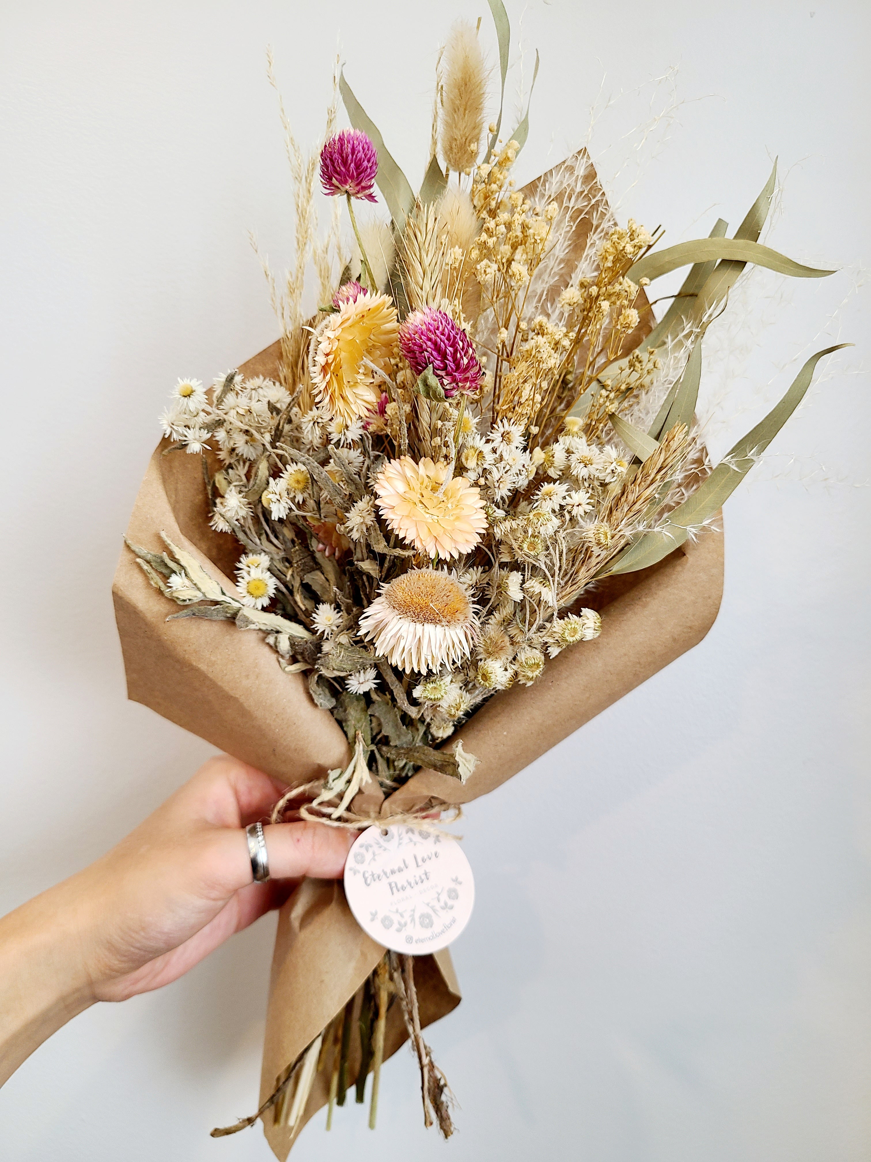 DRIED FLOWER BOUQUET