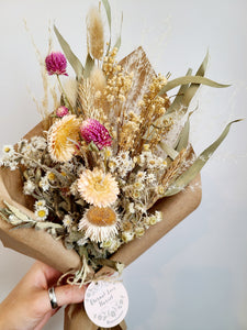 DRIED FLOWER BOUQUET