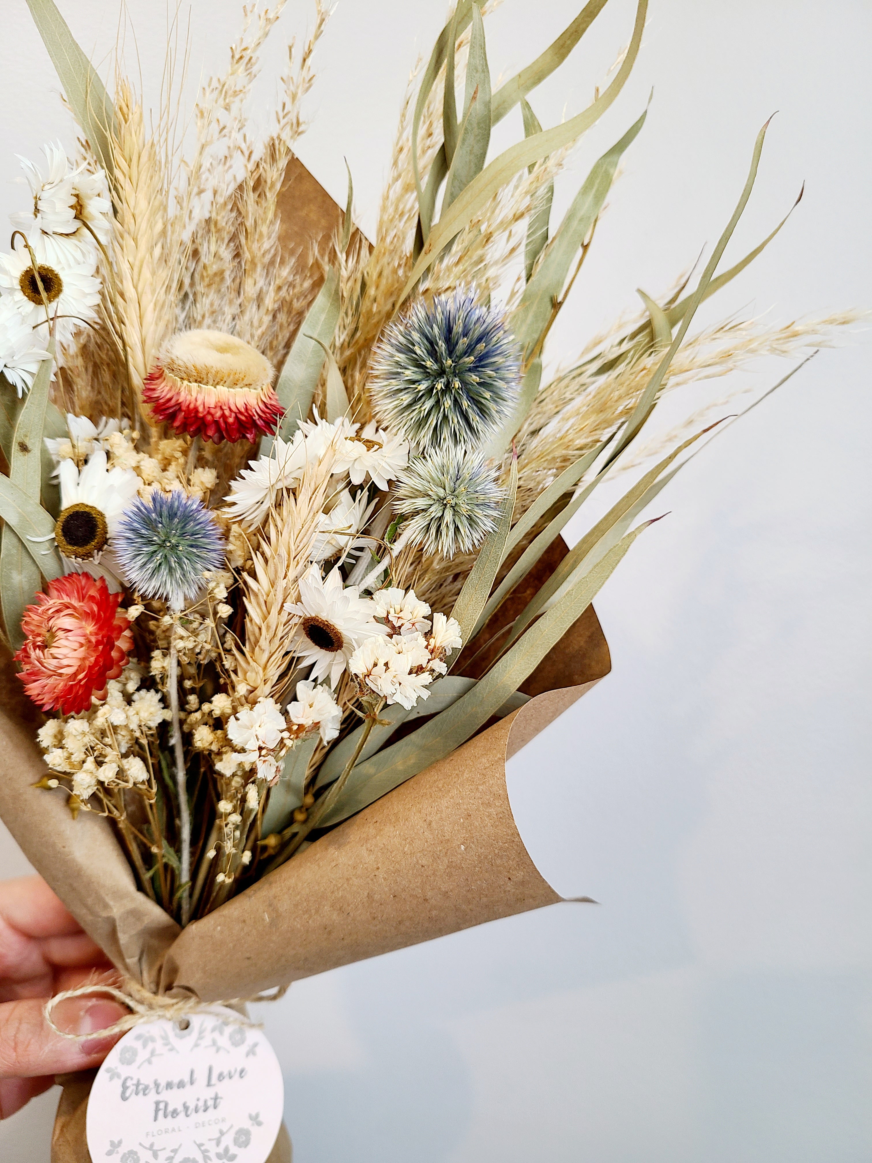 DRIED FLOWER BOUQUET