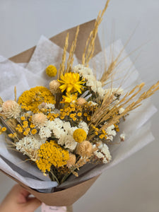 DRIED FLOWER BOUQUET