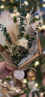 Load image into Gallery viewer, HOLIDAY DRIED FLOWER BOUQUET
