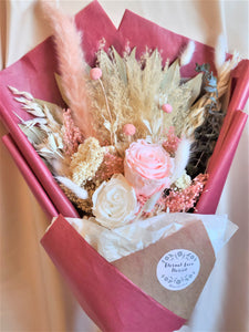 PRESERVED ROSES AND DRIED FLOWER BOUQUET