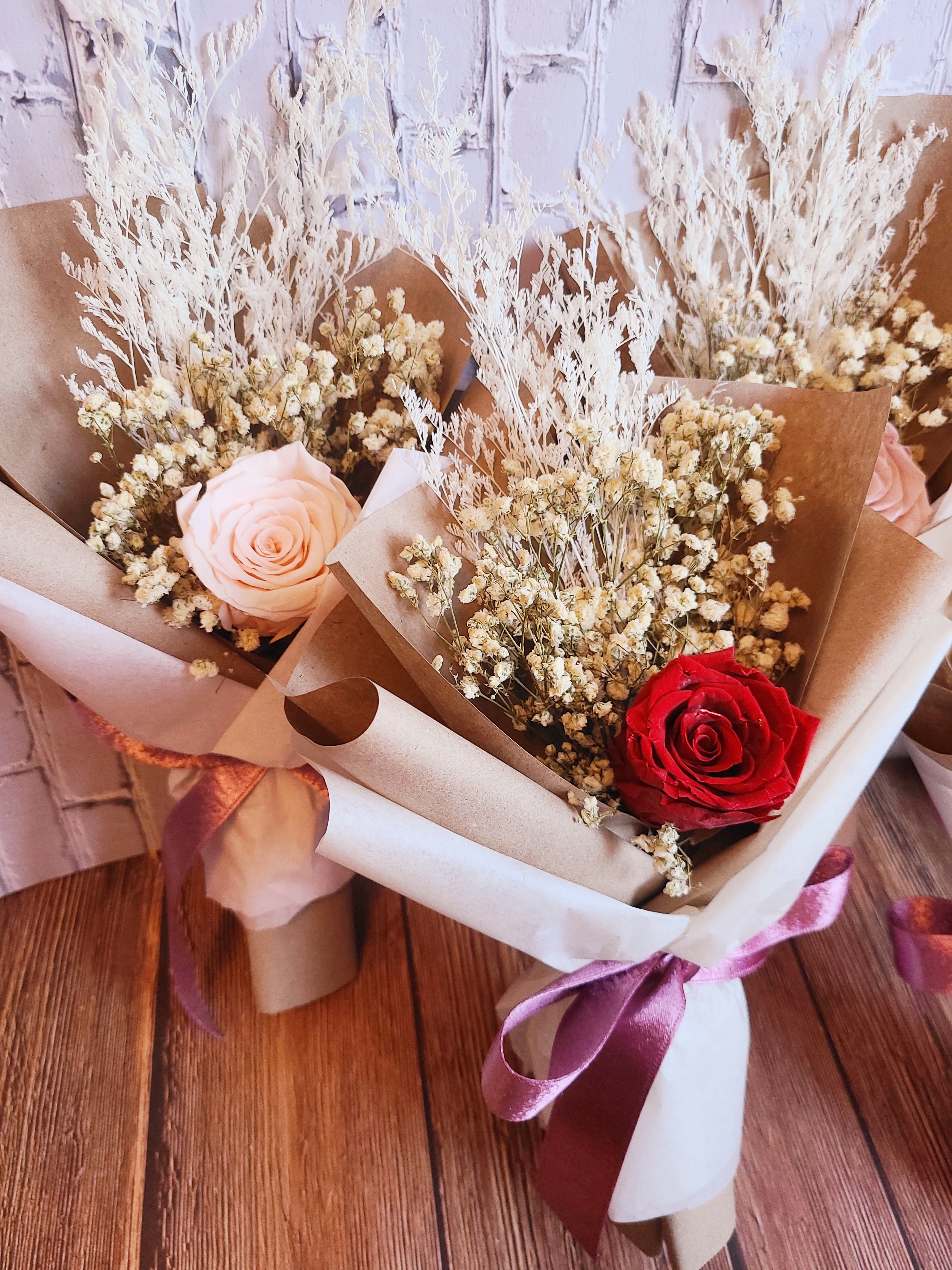 VALENTINE PRESERVED ROSE BOUQUET