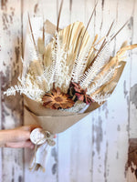 Load image into Gallery viewer, LARGE DRIED FLOWER BOUQUET STYLE NO.01
