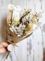 Load image into Gallery viewer, MEDIUM DRIED FLOWER BOUQUET STYLE NO.02
