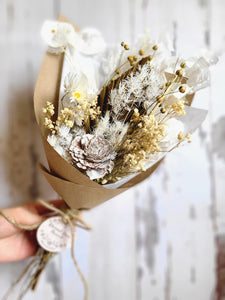 MEDIUM DRIED FLOWER BOUQUET STYLE NO.02