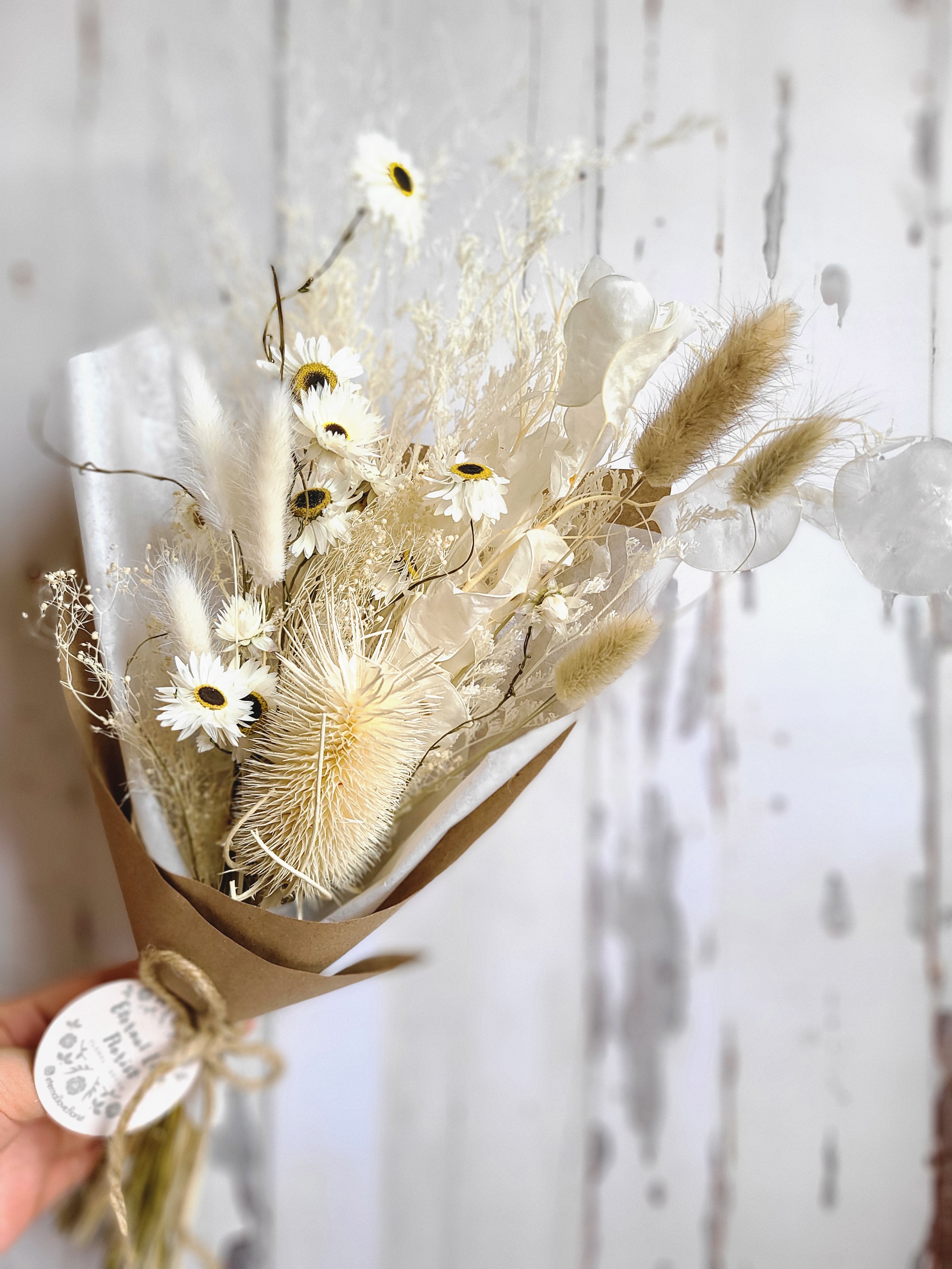 MEDIUM DRIED FLOWER BOUQUET STYLE NO.03