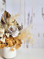 Load image into Gallery viewer, MINI DRIED FLOWER ARRANGEMENT STYLE NO.03
