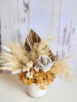 Load image into Gallery viewer, MINI DRIED FLOWER ARRANGEMENT STYLE NO.03
