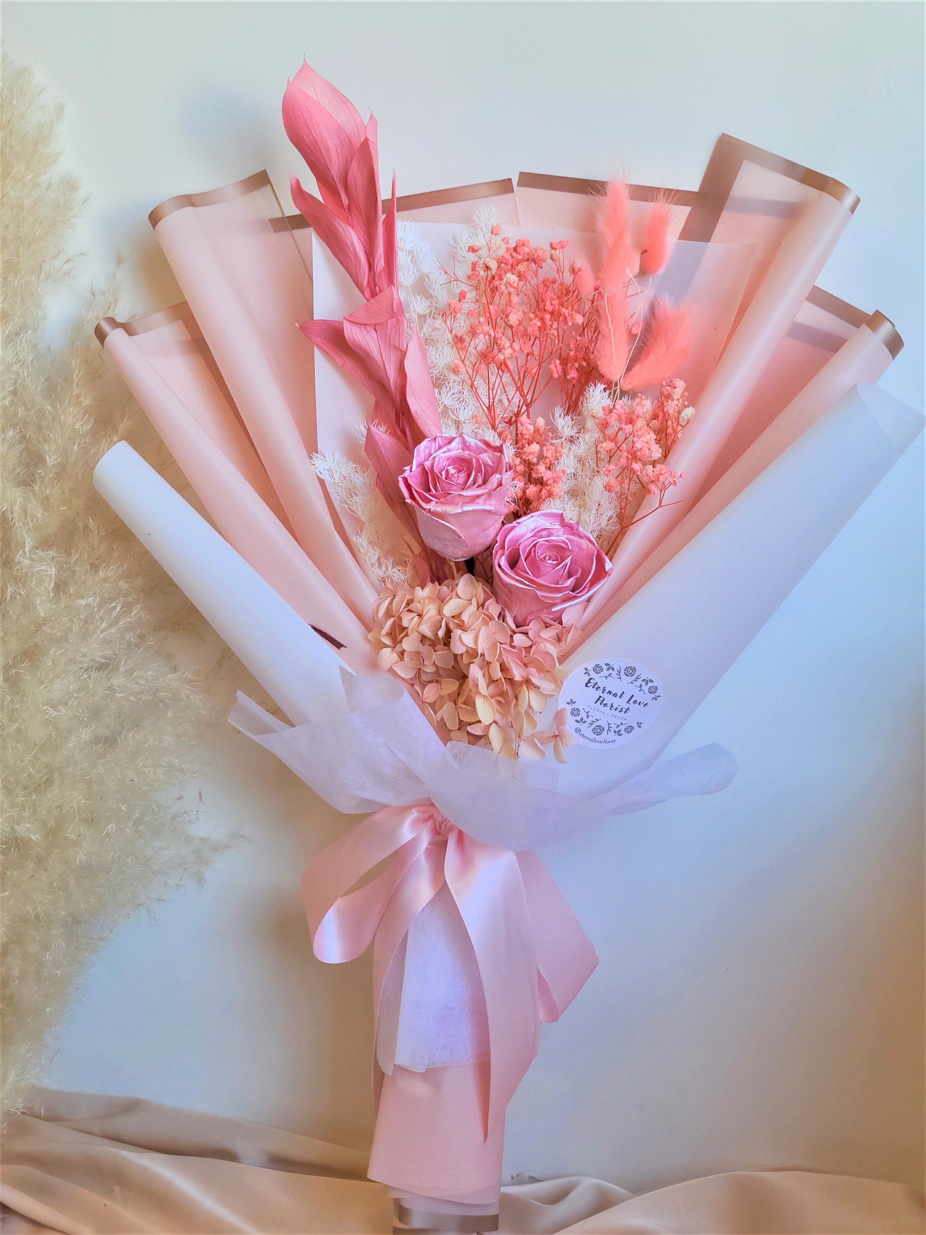 LARGE PRESERVED ROSE & DRIED FLOWER BOUQUET STYLE NO.06