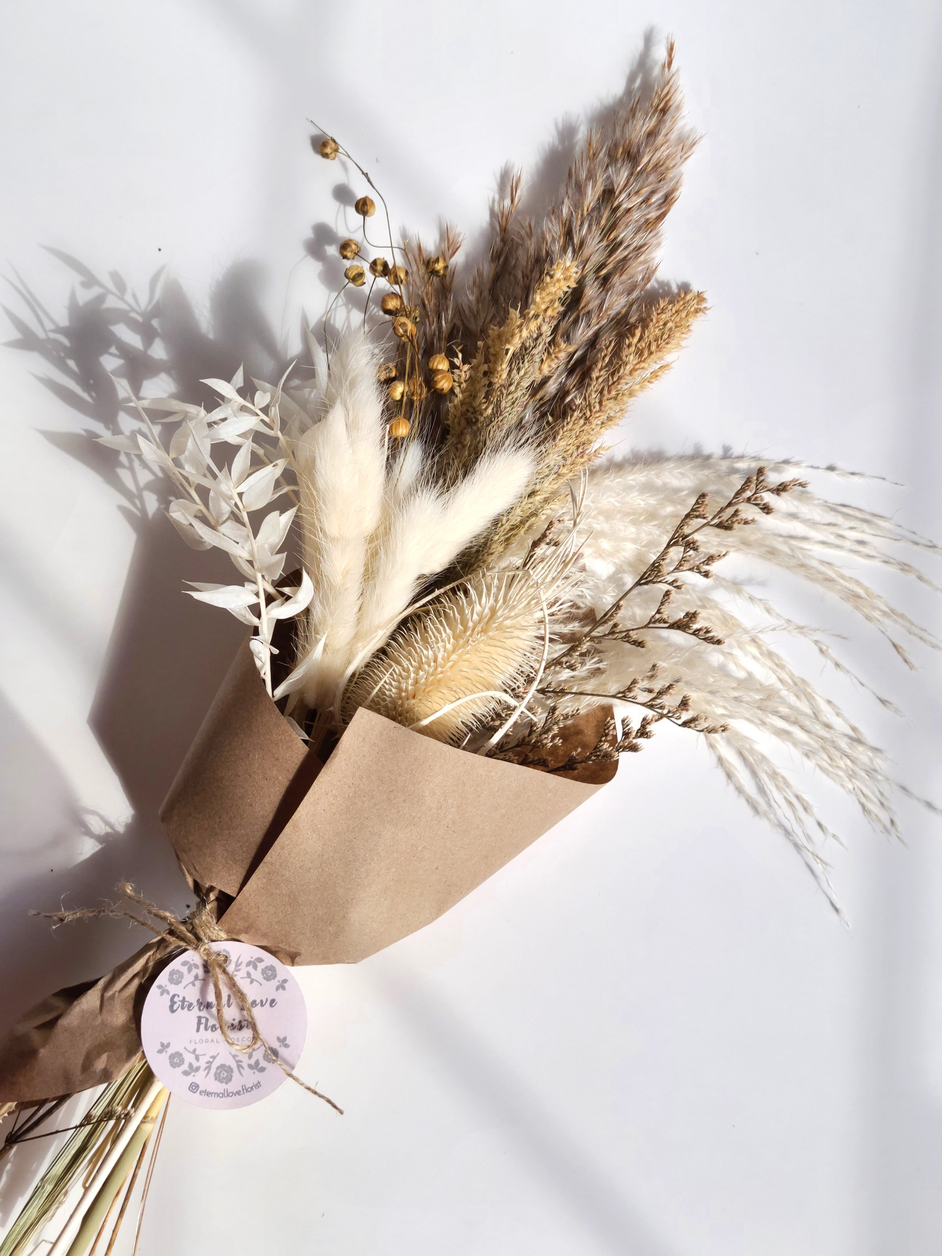 MEDIUM DRIED FLOWER BOUQUET STYLE NO.04