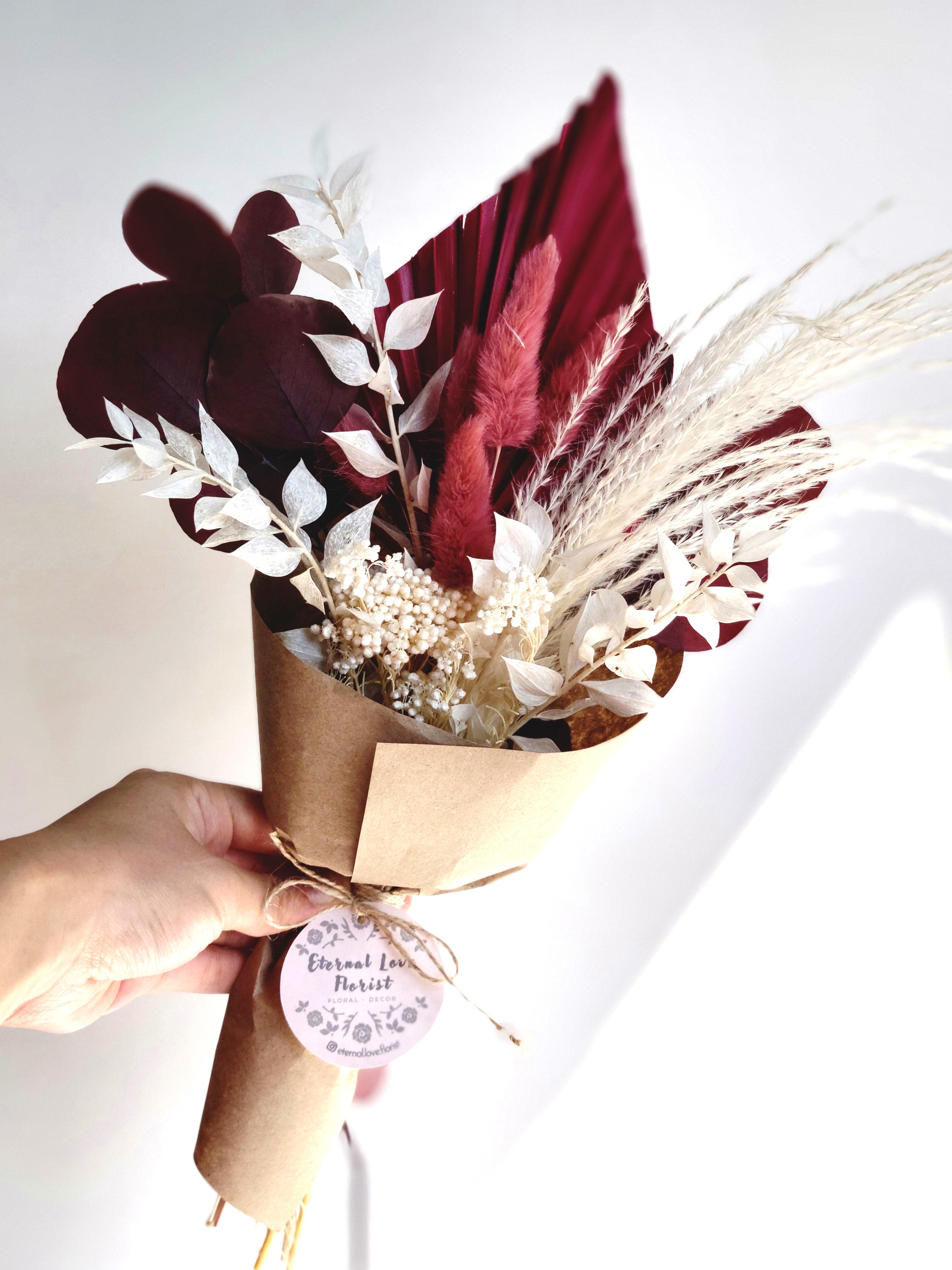 MEDIUM DRIED FLOWER BOUQUET STYLE NO.06