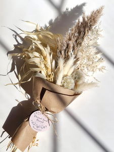 MEDIUM DRIED FLOWER BOUQUET STYLE NO.07