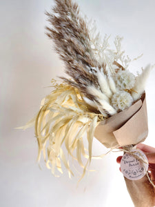 MEDIUM DRIED FLOWER BOUQUET STYLE NO.07