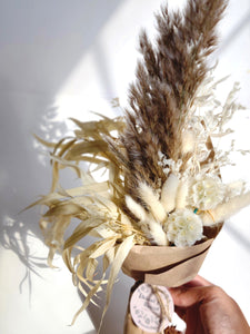 MEDIUM DRIED FLOWER BOUQUET STYLE NO.07