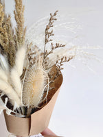 Load image into Gallery viewer, MEDIUM DRIED FLOWER BOUQUET STYLE NO.04
