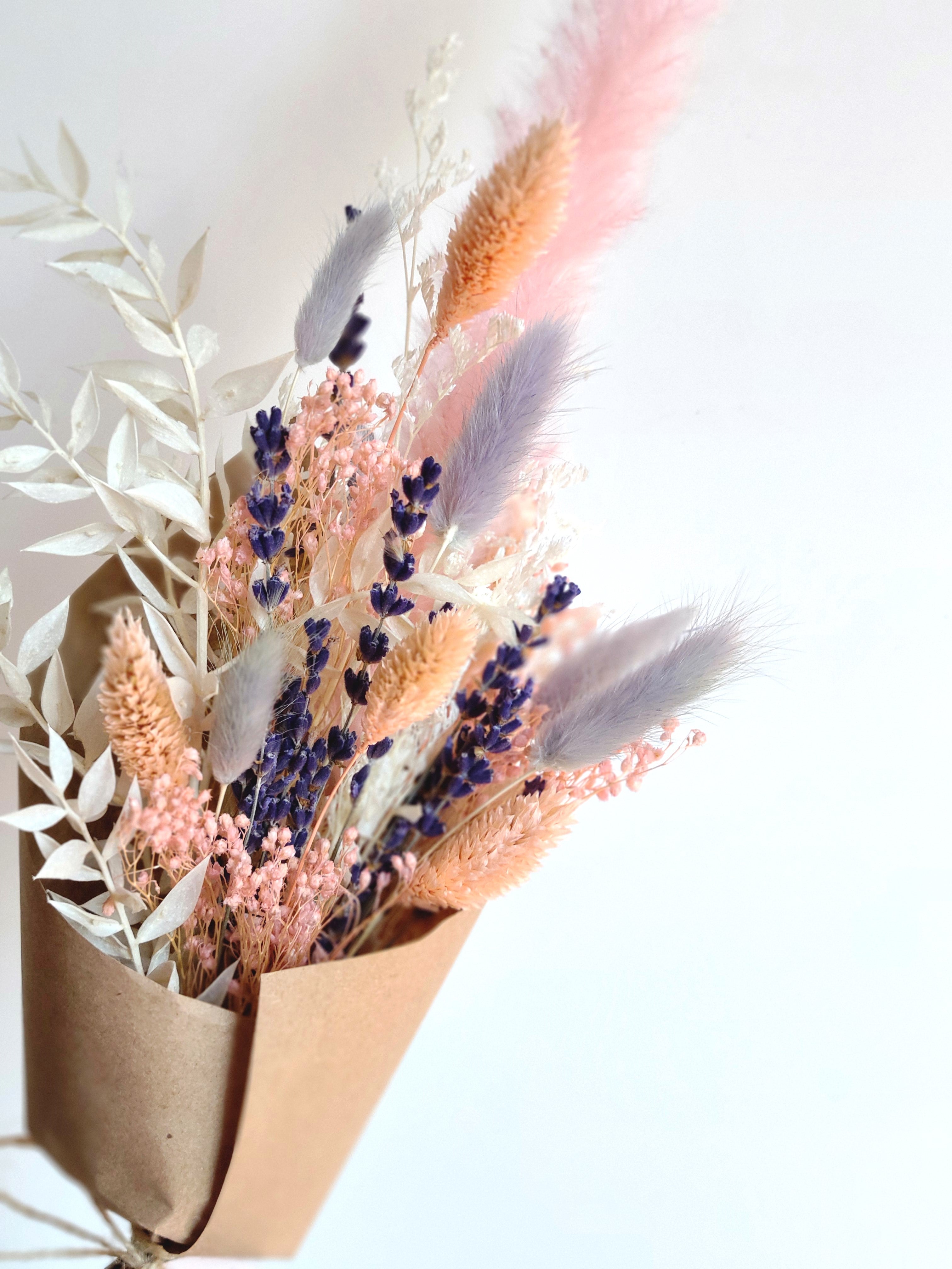 MEDIUM DRIED FLOWER BOUQUET STYLE NO.11