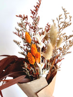 Load image into Gallery viewer, MEDIUM DRIED FLOWER BOUQUET STYLE NO.12
