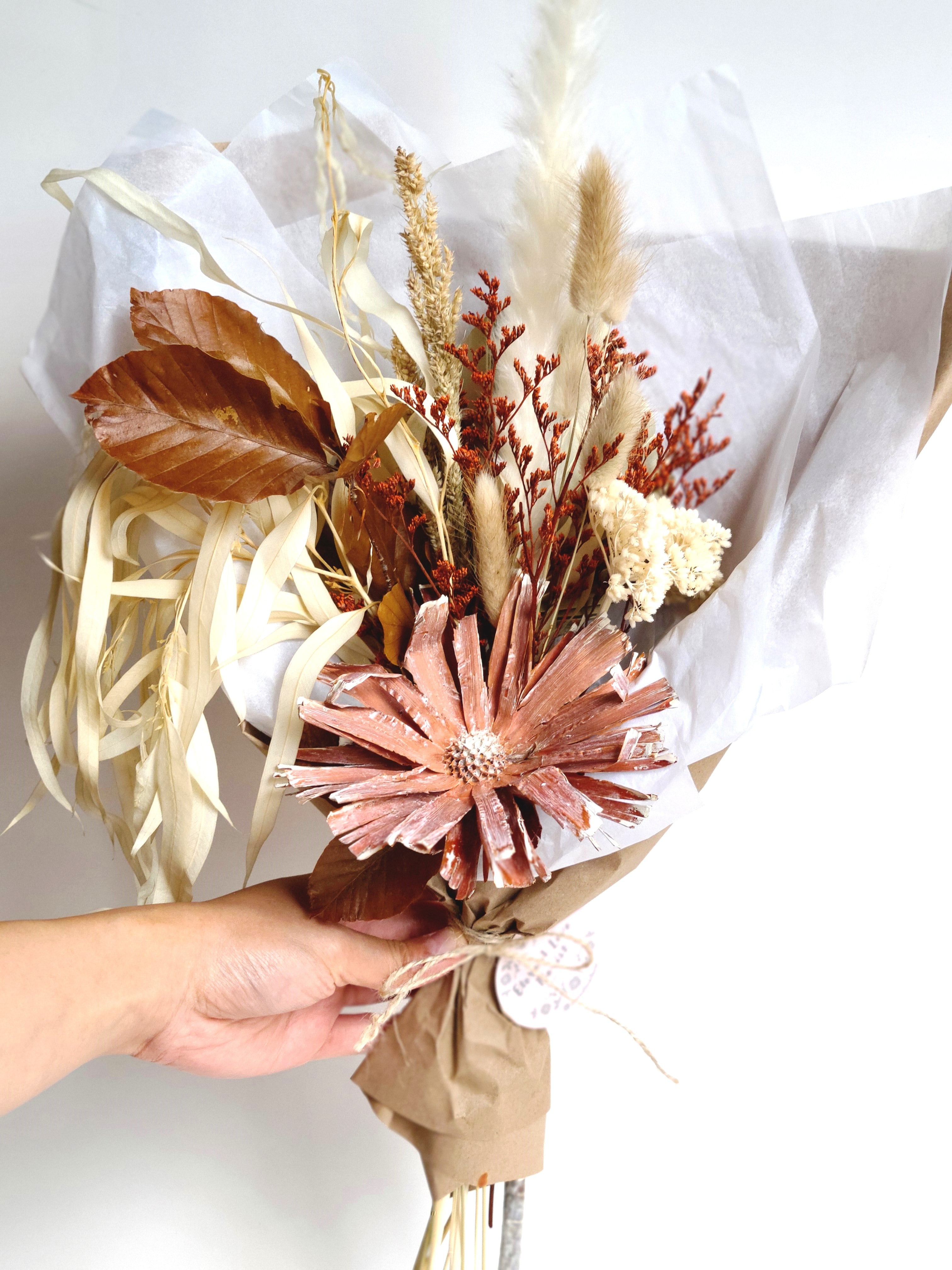 LARGE DRIED FLOWER BOUQUET STYLE NO.04