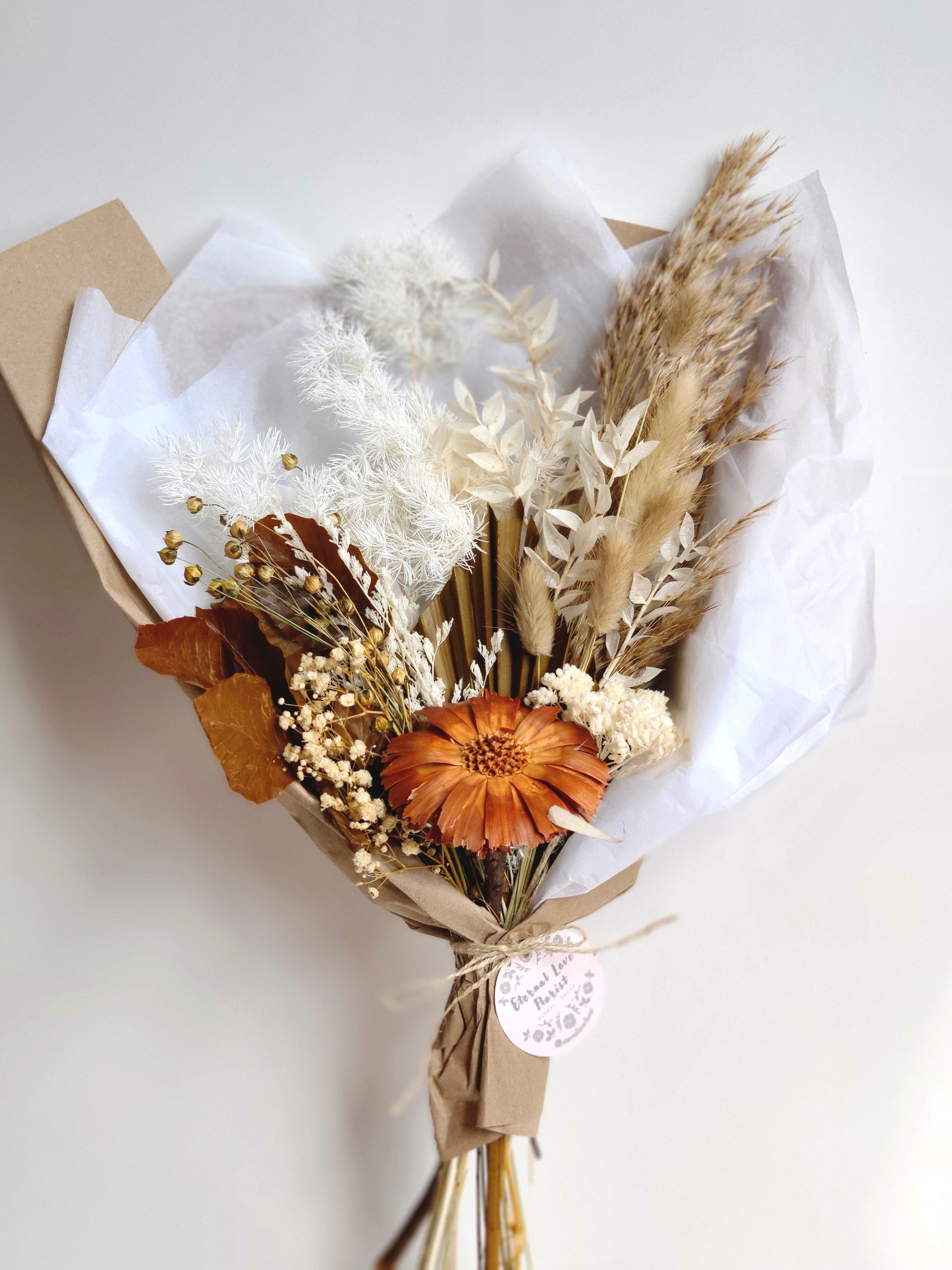 LARGE DRIED FLOWER BOUQUET STYLE NO.06