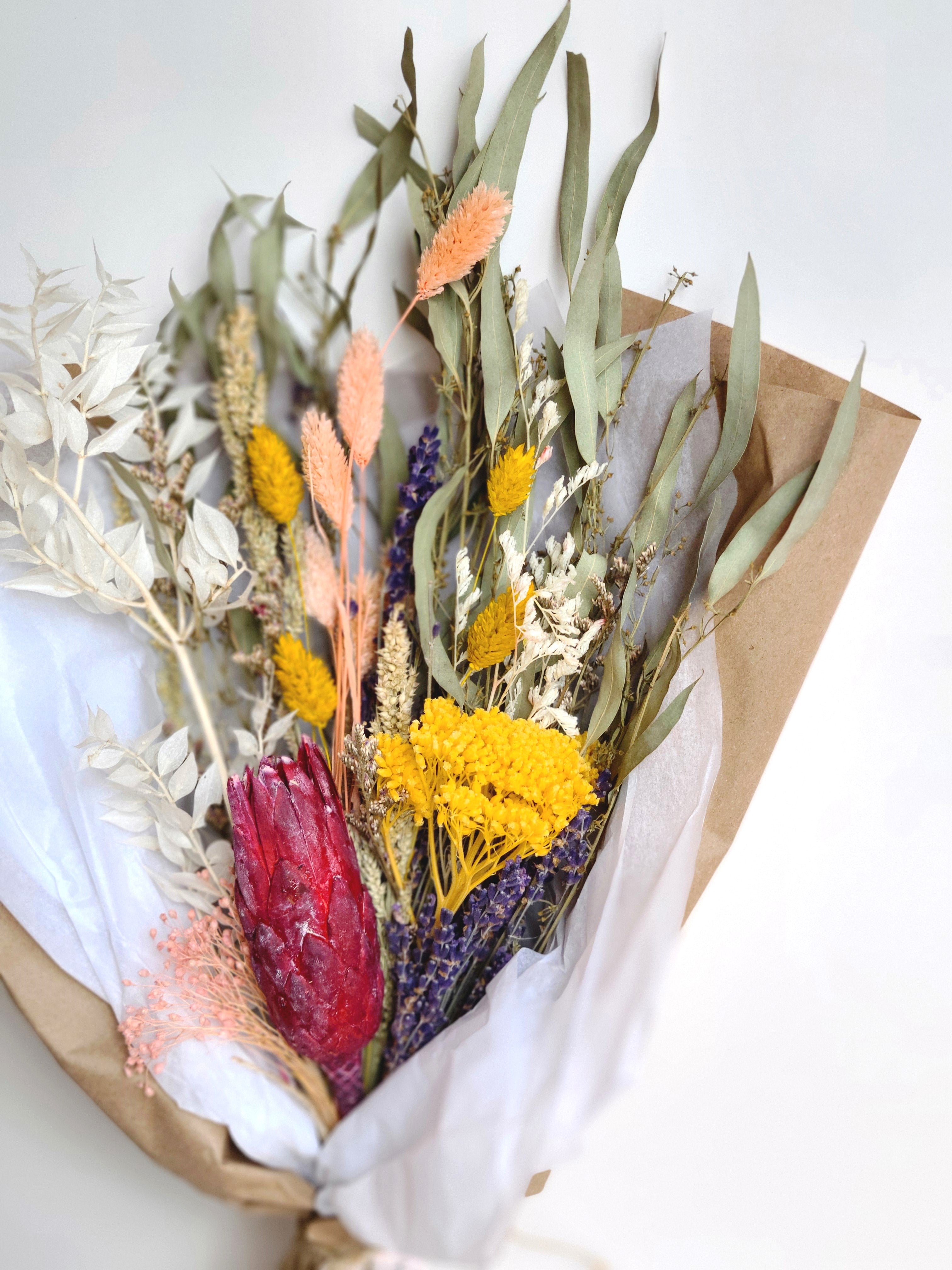 LARGE DRIED FLOWER BOUQUET STYLE NO.03