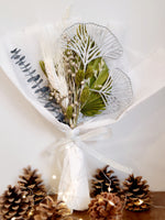 Load image into Gallery viewer, FESTIVE BOUQUET - GREEN THEME
