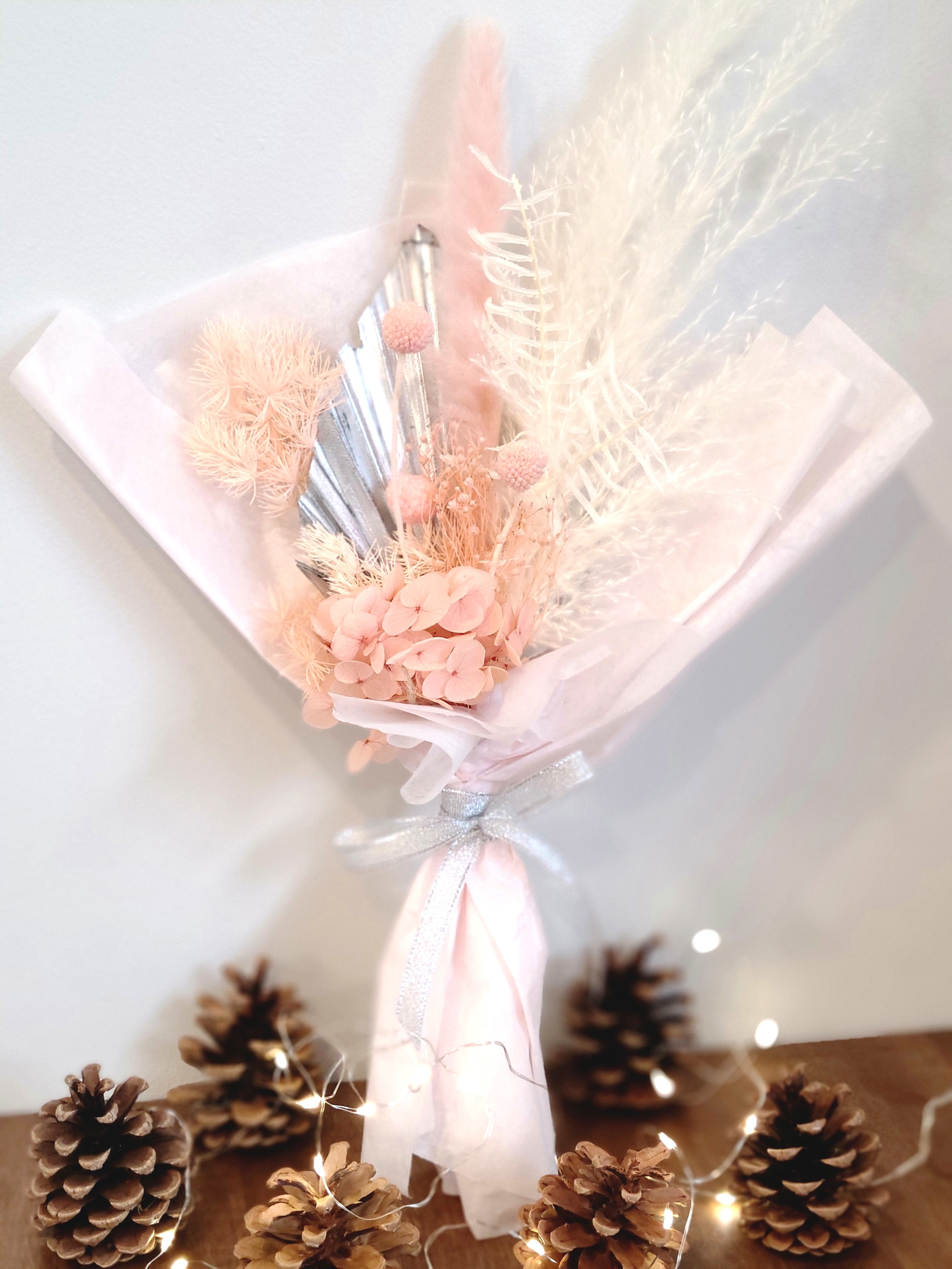 FESTIVE BOUQUET - PINK THEME