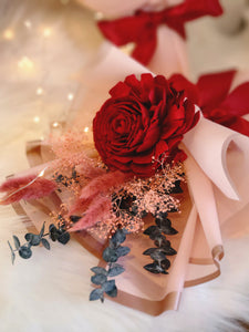 SIMPLE LOVE - Wooden Rose & Dried Flower Bouquet