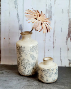 Ceramic flower vase